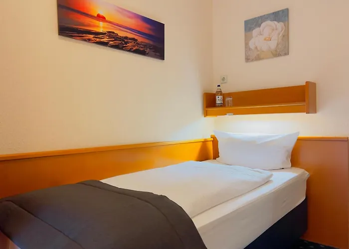 Elbbruecken 3* Hamburg