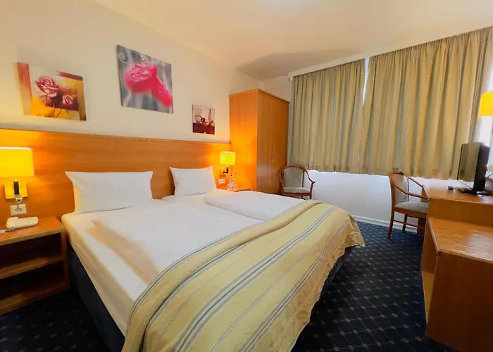 Elbbruecken 3* Hamburg
