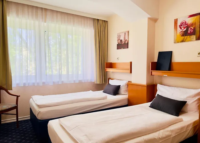 Elbbrücken 3* Hamburgo