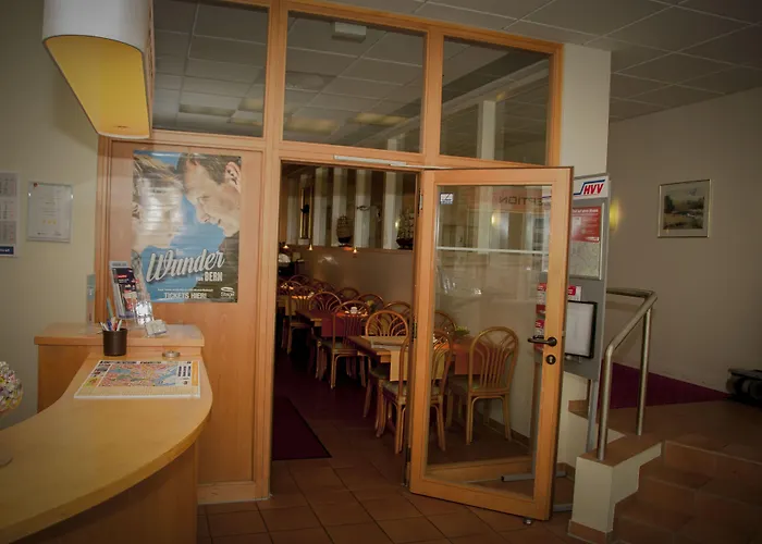 Hotel Elbbruecken 3*