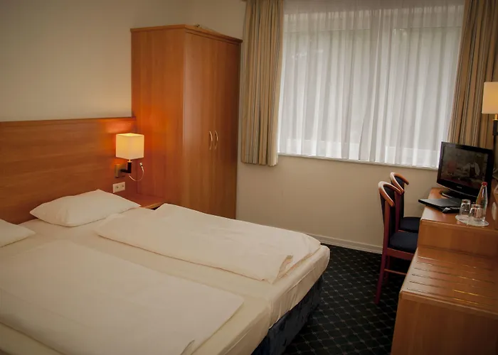 Elbbruecken 3* Hamburg